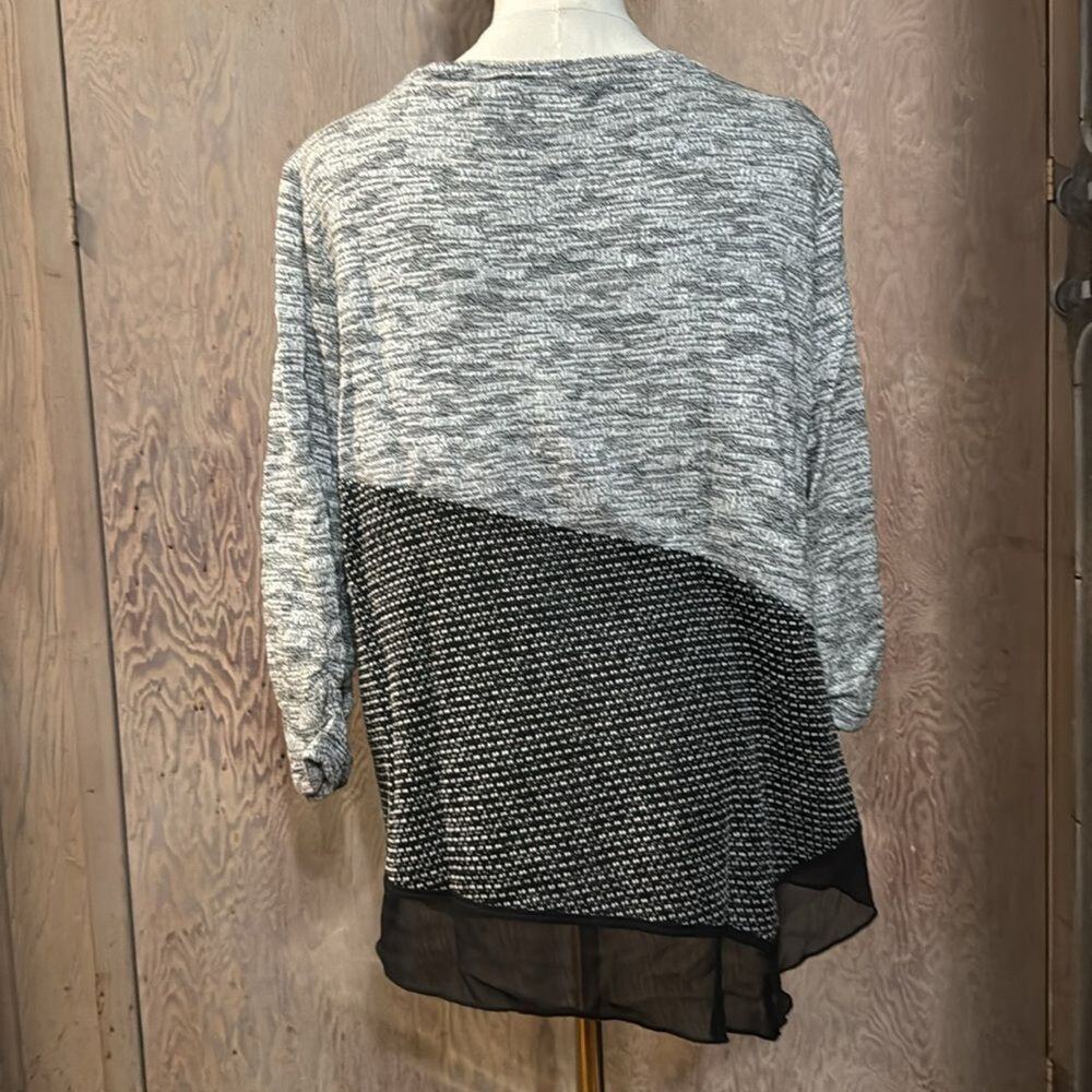 Kim Rogers Gray Black White Tan Womens Large Pullover Sweater Asymmetrical Hem - Picture 3 of 4